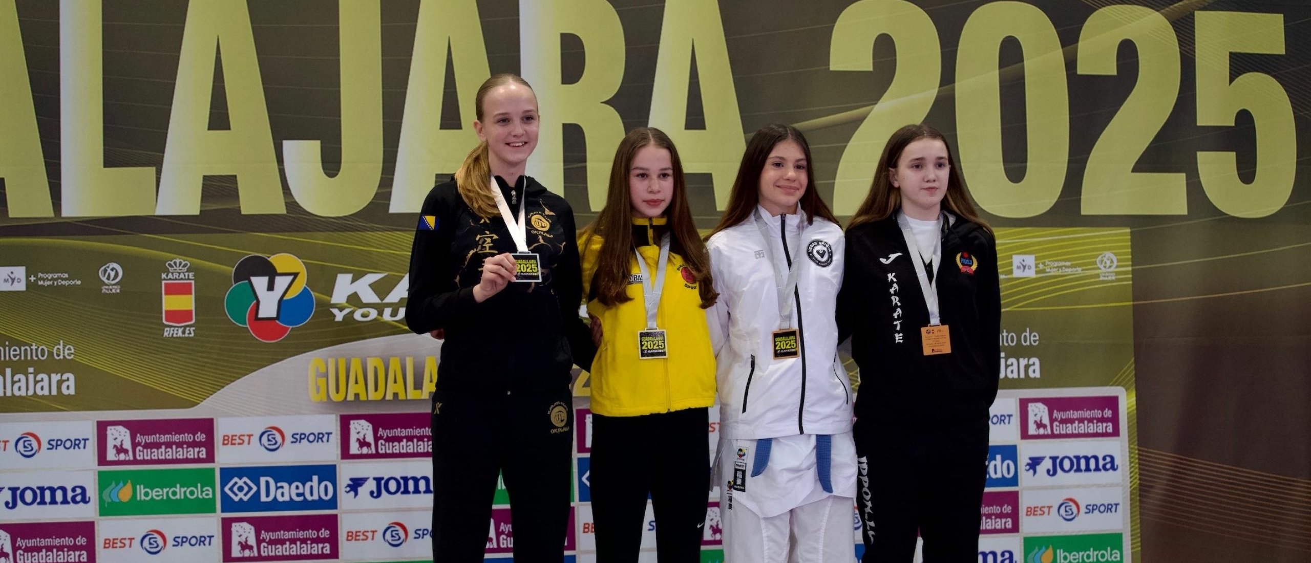 Norah van Keulen GOUD op K1 Youth League Guadalajara